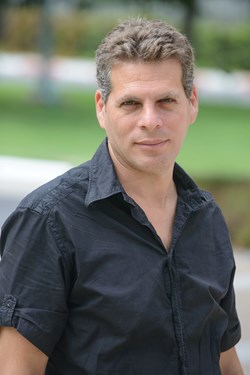 Dr. Alon Shepon1.jpg