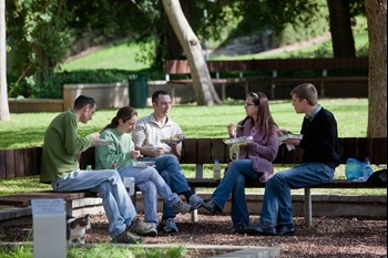 bench lunch_campus.jpg